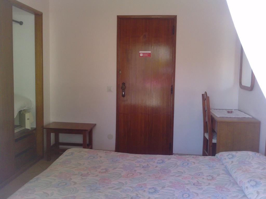 Residencial Nosso Paraiso Quarteira Δωμάτιο φωτογραφία